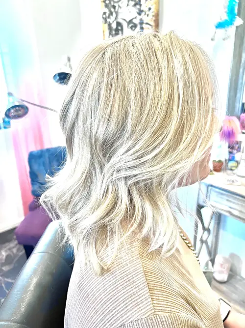 Hair Extensions photo, Denver Colorado. No Hair Extensions needed on this beauty. Just lots of blond(..)