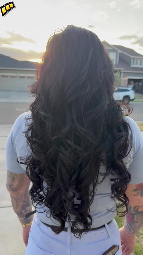 100% full luxury keratin ( K-tip) install. Her natural is curly, but I smoothed it out with some bea(..)